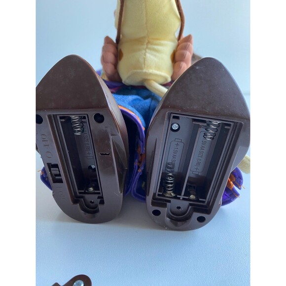 Vintage Dora the Explorer Cowgirl Interactive English Spanish Toy Doll Horse - Picture 10 of 10